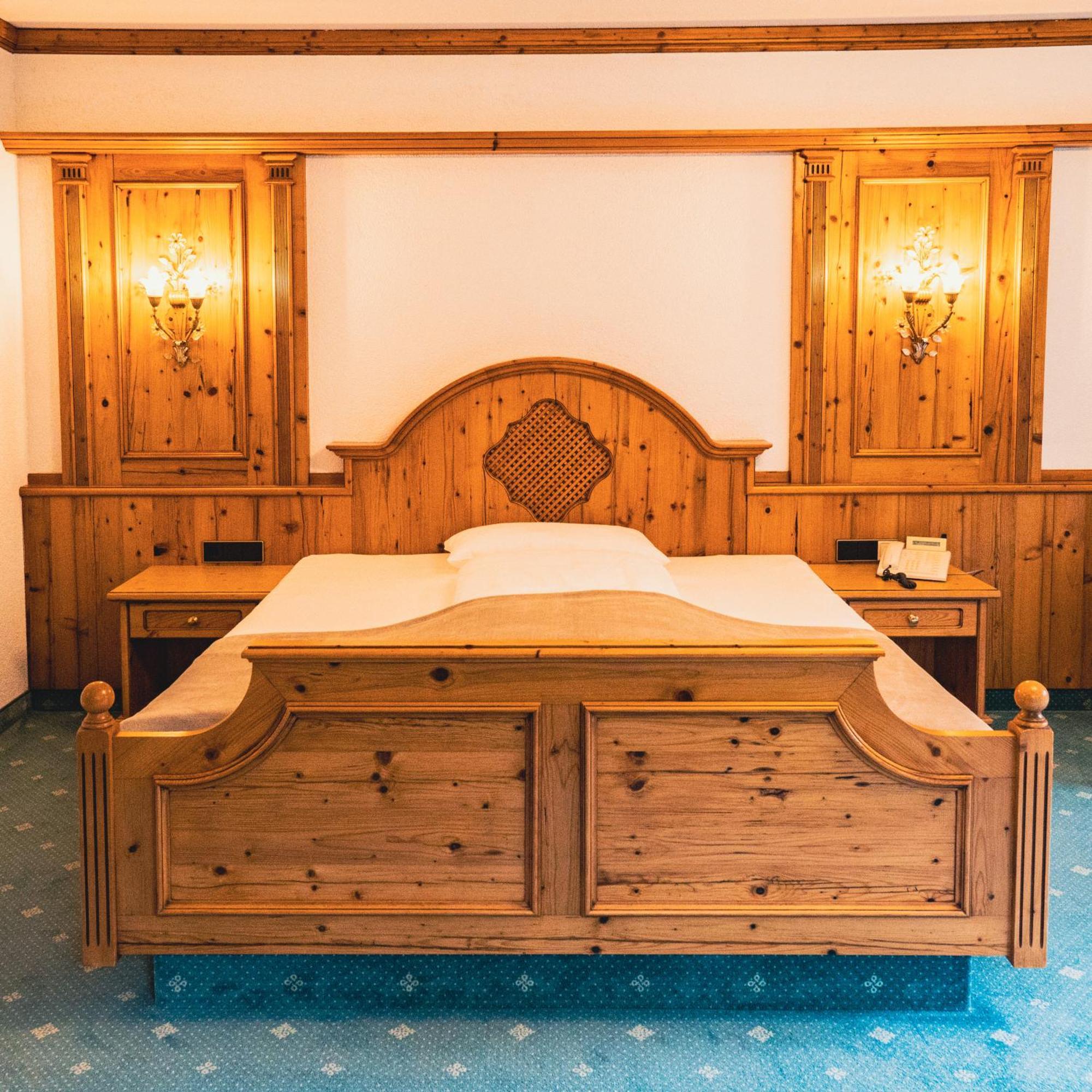Hotel-Restaurant Kreuzberghof Tagungs- Und Veranstaltungshotel Tiefenbach  المظهر الخارجي الصورة