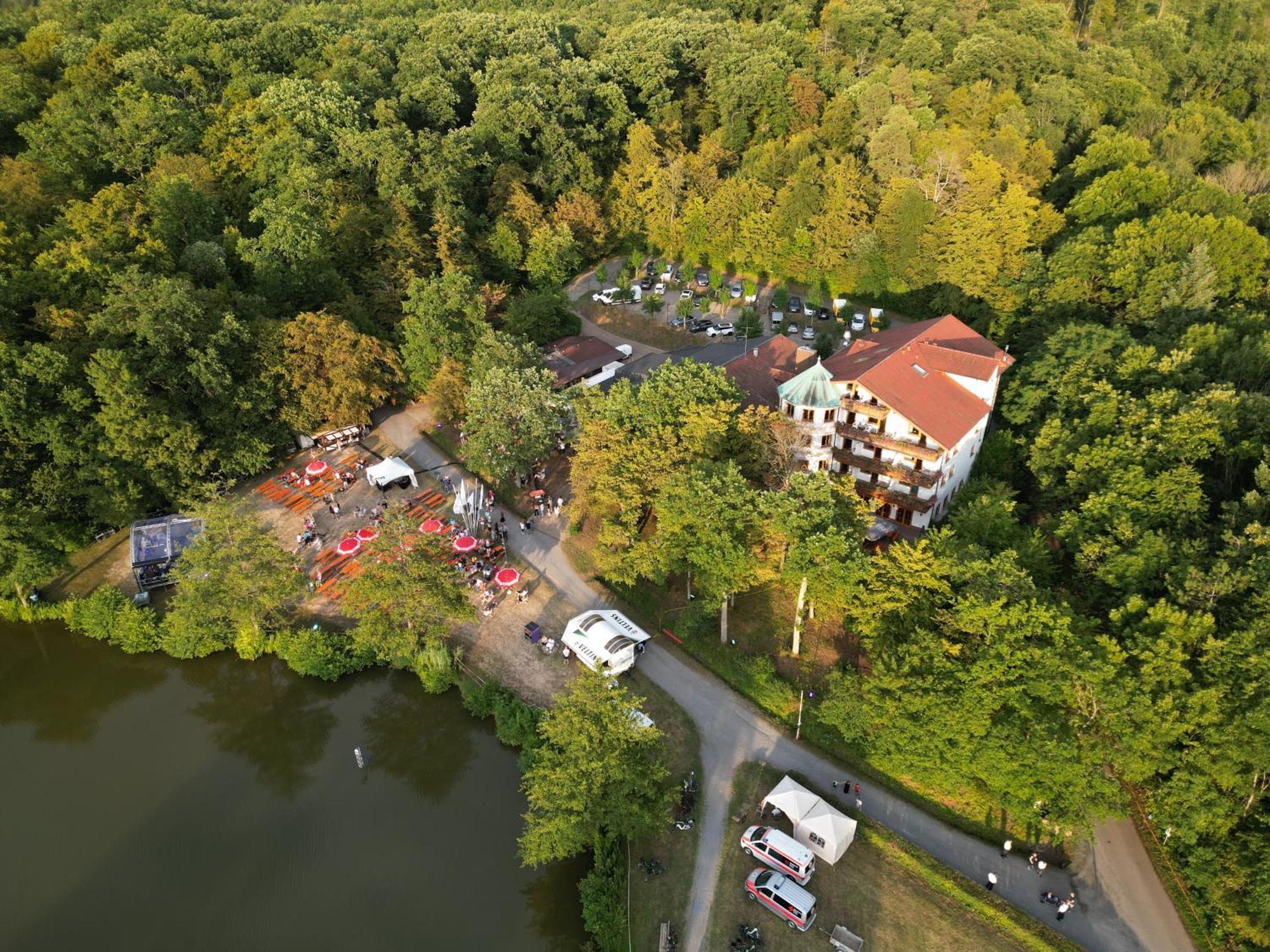 Hotel-Restaurant Kreuzberghof Tagungs- Und Veranstaltungshotel Tiefenbach  المظهر الخارجي الصورة