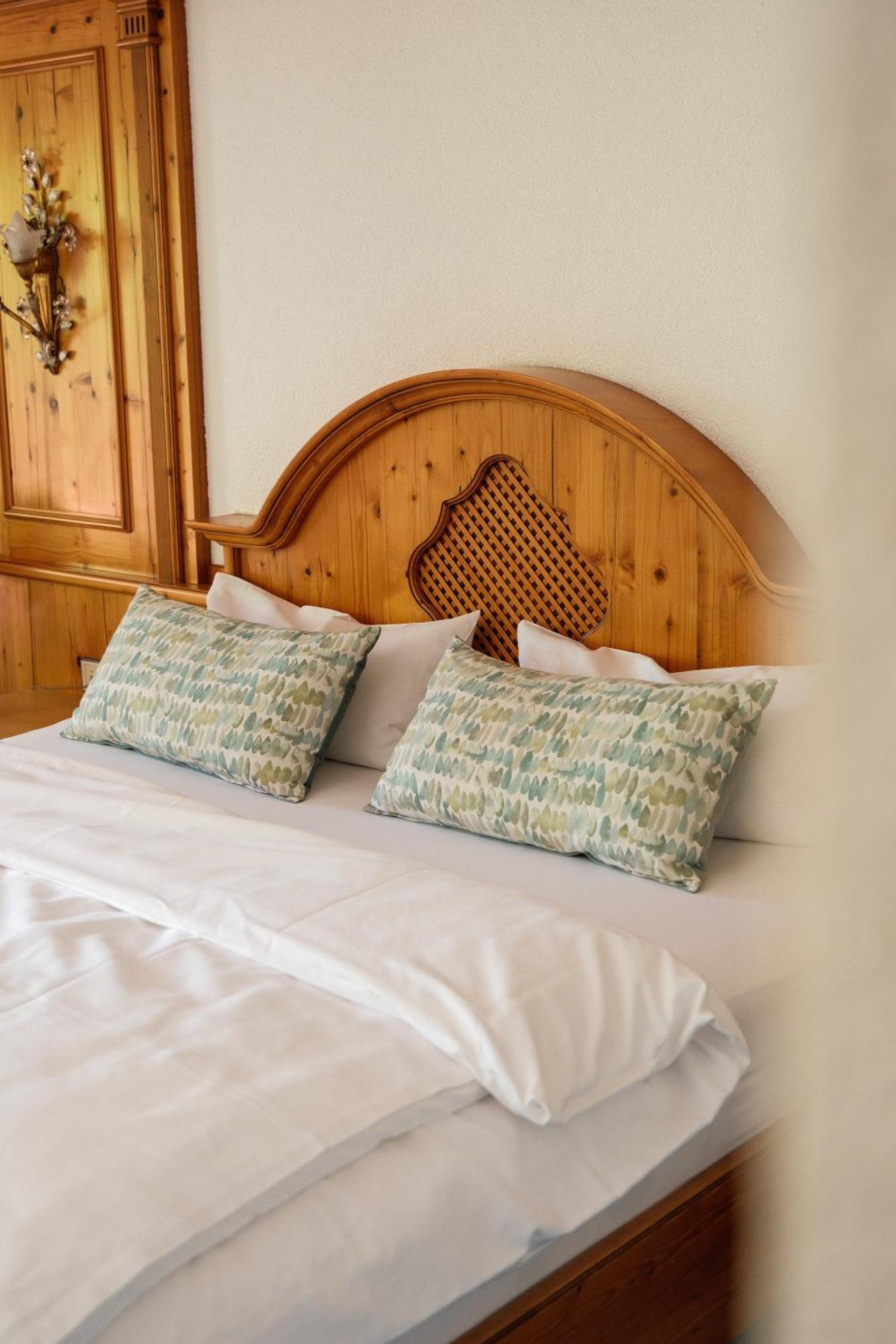 Hotel-Restaurant Kreuzberghof Tagungs- Und Veranstaltungshotel Tiefenbach  المظهر الخارجي الصورة